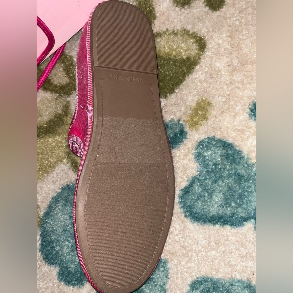NWOB Tahari Norway Pink Velvet Mary Jane Flats Buckle Strap Ballet Size 10 - Picture 4 of 6